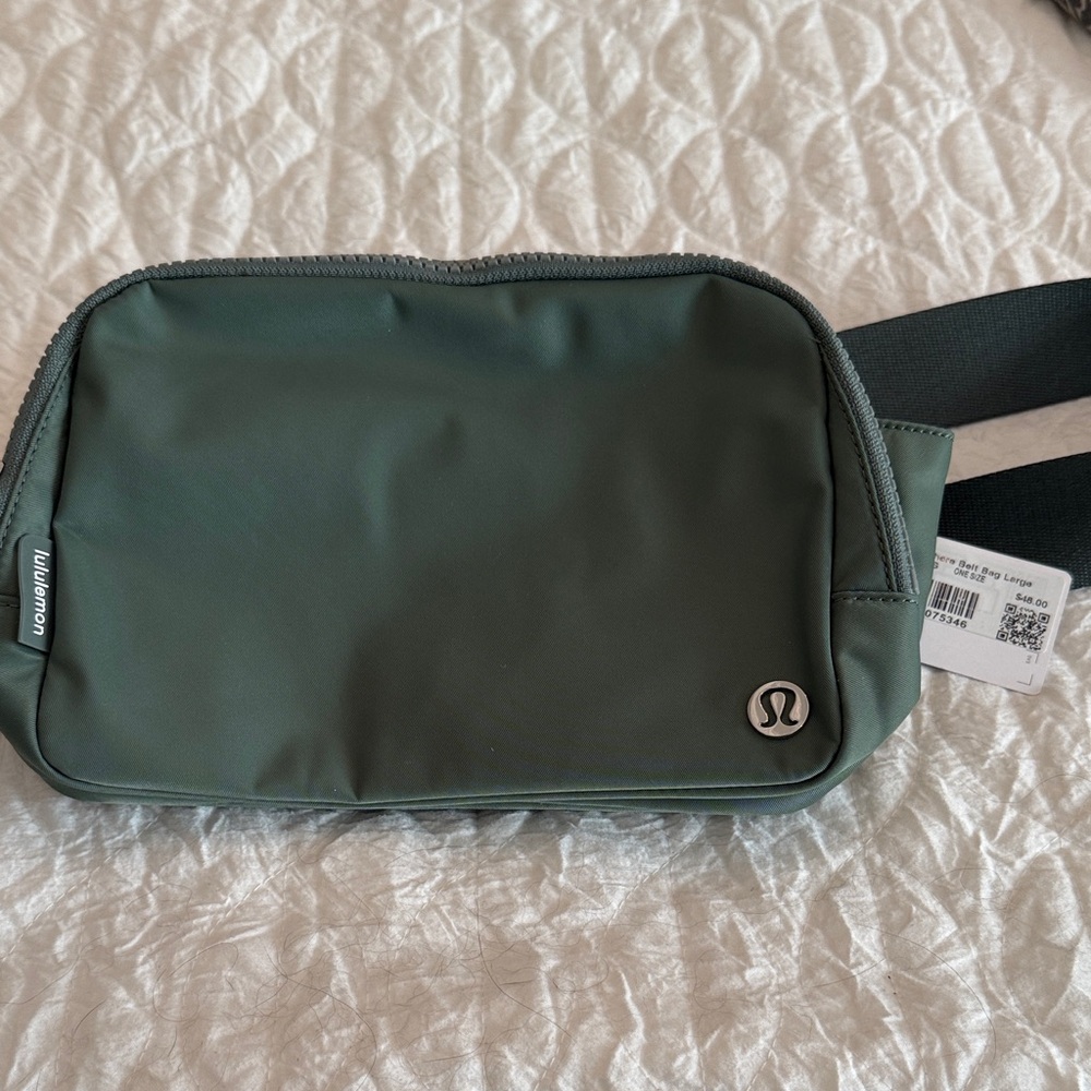 lululemon athletica Green Belt Bag